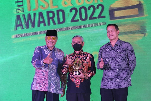 PT Angkasa Pura I Sabet Dua Penghargaan dalam TJSL & CSR Award 2022 Tahun Ke-2