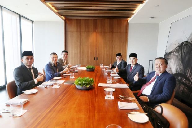 Bertemu HT, Sultan Melaka dan Datuk Wira Lee Paparkan Rencana Kerja Sama di Sejumlah Sektor