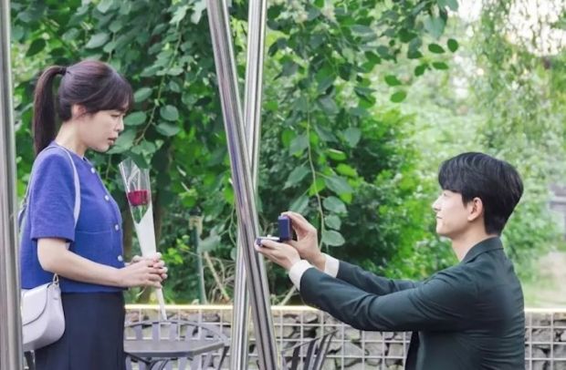 Im Joo Hwan Berusaha Menangkan Hati Lee Ha Na di Drama Romansa Three Bold Siblings
