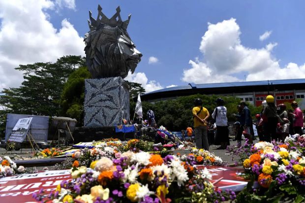 Jokowi Didesak Stadion Kanjuruhan Jadi Monumen Tragedi Kelam Sepak Bola
