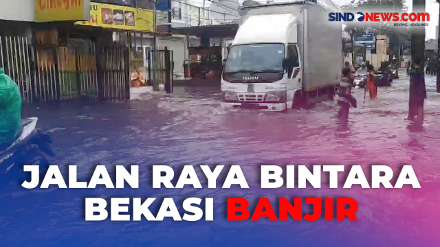 VIDEO: Jalan Raya Bintara Bekasi Banjir Usai Hujan Deras, Pemotor
Nekat Menerbos