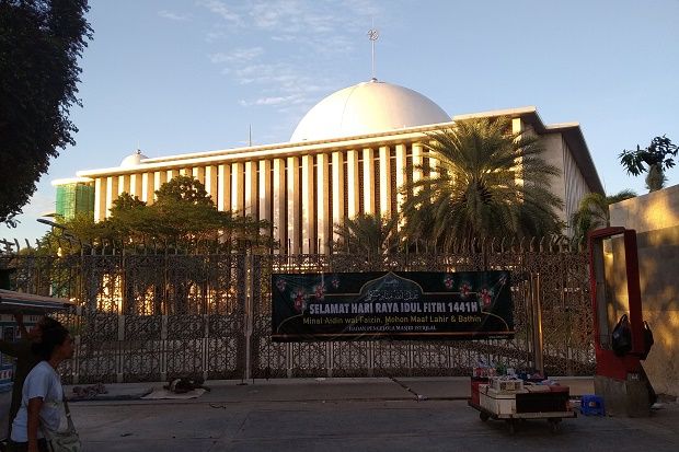 Kesedihan Pedagang, Ketika Masjid Istiqlal Tidak Gelar Salat Idul Fitri