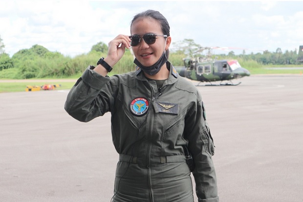 Letda Cpn (K) Alberta Injilia, Putri Dayak Penerbang Helikopter TNI AD