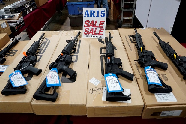 Angka Penjualan Senjata di AS Capai Titik Tertinggi
