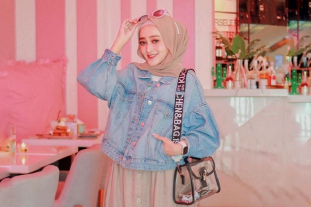 Tren Outfit Hijab 2020 ala Beauty Vlogger Seviq Febinita