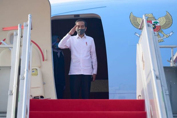 Kunker ke Jatim, Jokowi Tinjau Posko Penanganan Covid-19