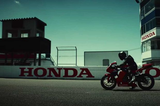 Teaser Resmi Ungkap New Honda CBR600RR Hadir 21 Agustus, Edisi Terakhir?