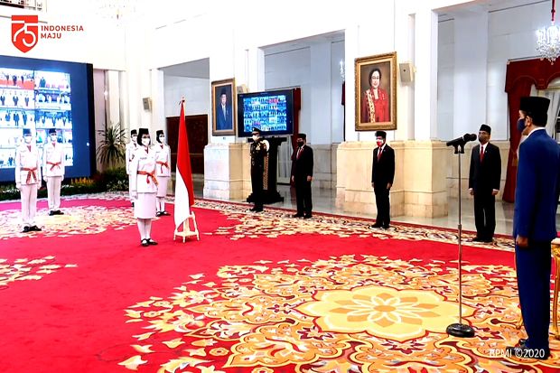 Presiden Jokowi Kukuhkan 8 Anggota Paskibraka 2020