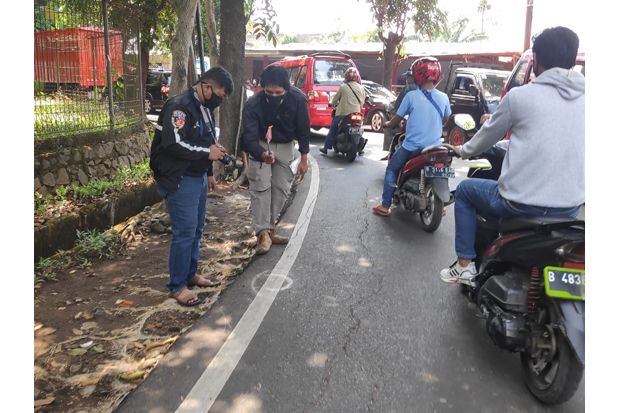 Anggota Propam Tewas di Pondok Ranggon, Penyidik Polda Metro Jaya Lakukan Olah TKP