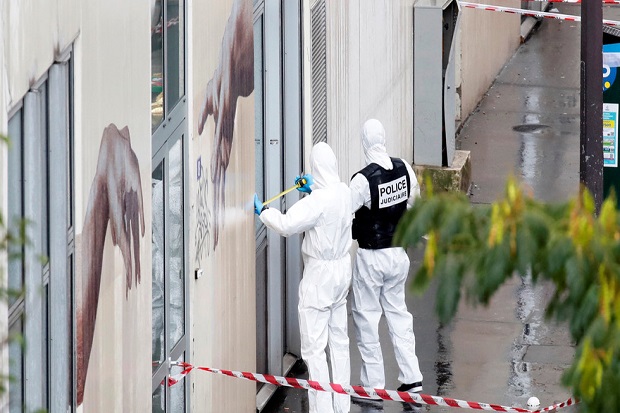 Prancis: Serangan di Luar Bekas Kantor Charlie Hebdo Terorisme Islam
