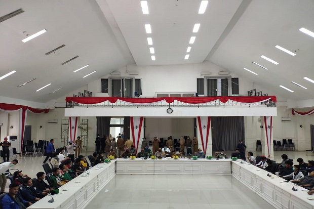 Wali Kota Palopo Sebut Mahasiswa Peserta Aksi Penolakan Omnibus Law Radikal