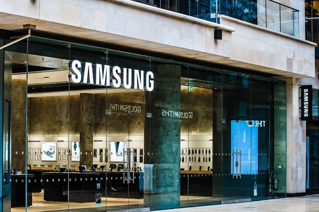 Mantul, Samsung Akhirnya Permalukan Apple di Kampung Halamannya