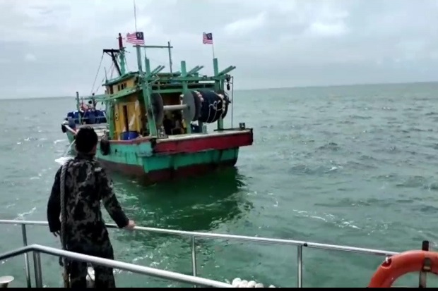 Kapal Ikan Berbendera Malaysia Diringkus KKP di Selat Malaka