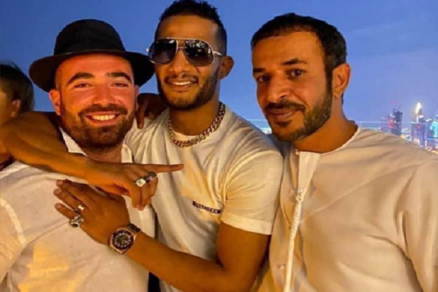 Selfie dengan Penyanyi Israel, Superstar Mesir Mohamed Ramadan Dicap Zionis