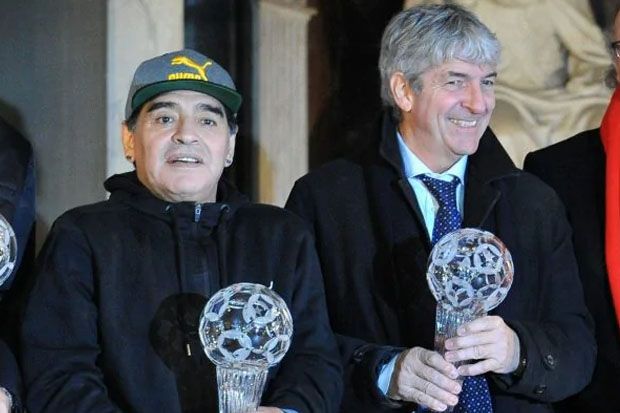 Duka Pele untuk Mendiang Paolo Rossi dan Diego Maradona