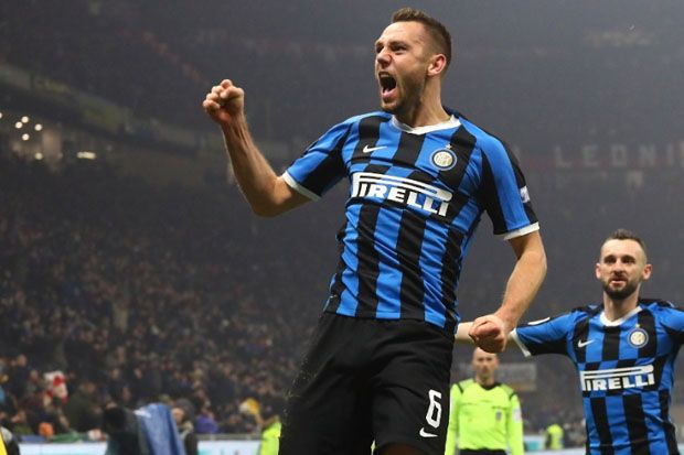 Cuma Terpaut Satu Angka dari Milan dan Punya Keuntungan, Inter Percaya Scudetto