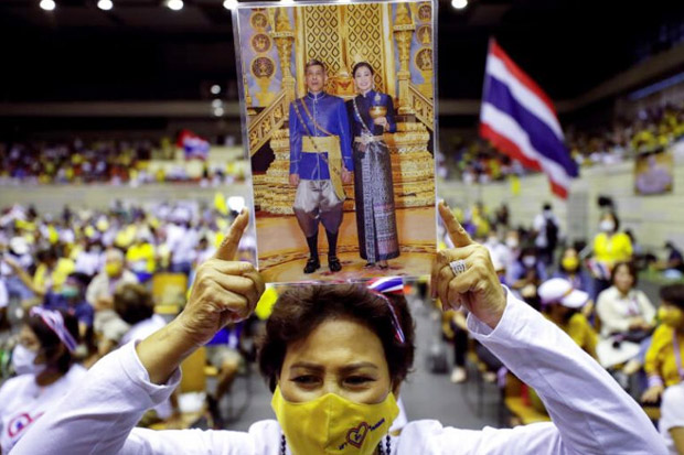 Lindungi Raja, Kelompok Ultra Royalis Thailand Luncurkan Partai Politik