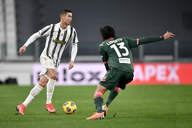 Brace Cristiano Ronaldo Warnai Kemenangan Juventus atas Crotone