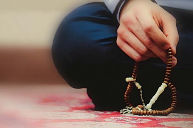 Doa Witir: Begini Tata Cara dan Doa Setelah Sholat Witir