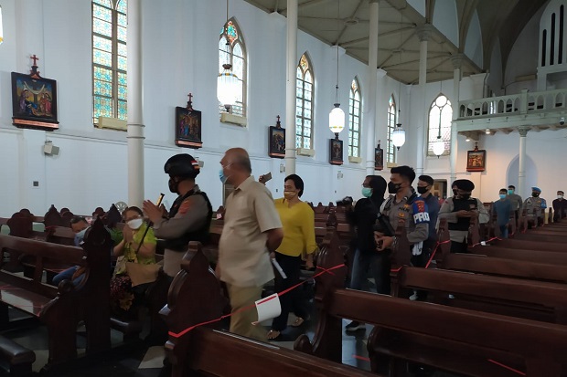 Tidak Ada Penutupan, 700 Personel Polisi Disebar Amankan 85 Gereja di Kota Bogor