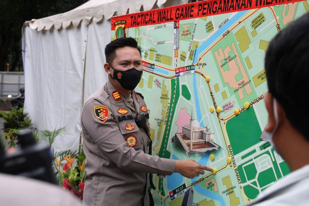 Jelang Peringatan Paskah, Polisi dan TNI Jaga Ketat Gereja Katedral Jakarta