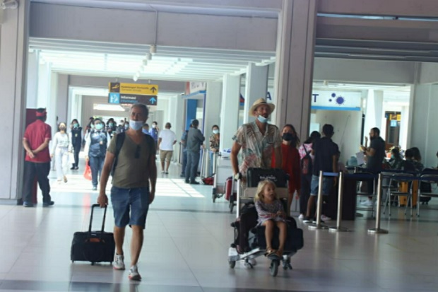Libur Panjang, Penumpang Tiba di Bandara Ngurah Rai Bali Melonjak