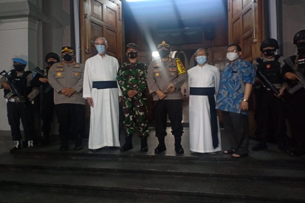 Jaga Gereja di Bandung, 2.000 Personel Polri dan TNI Dikerahkan