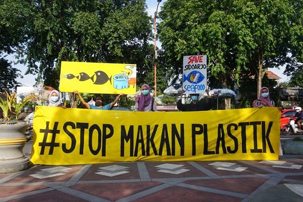 Seafood Sidoarjo Terkontaminasi Mikroplastik, Aktivis Desak Perda Penggunaan Plastik