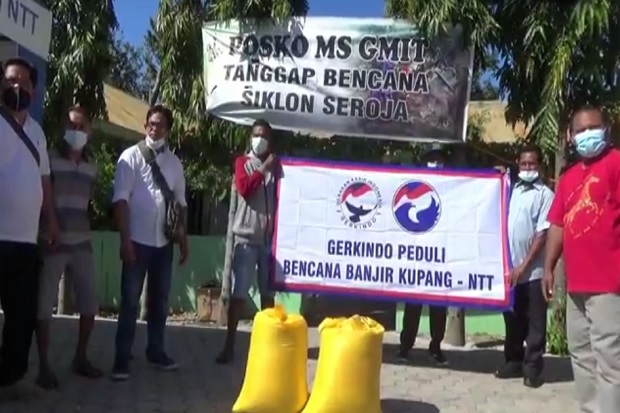 Warga Kota Kupang Senang dan Bergembira usai Terima Bantuan 1 Ton Beras dari Gerkindo