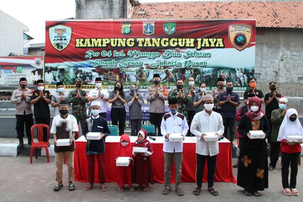 Kolaborasi Berkah Ramadhan, Berbagi Keceriaan di Kampung Tangguh Jaya Sawah Besar