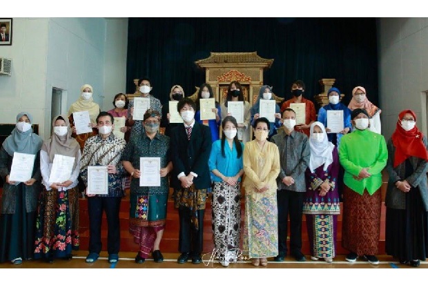 Hardiknas, KBRI Tokyo Beri Penghargaan Kepada Siswa dan Guru Berprestasi