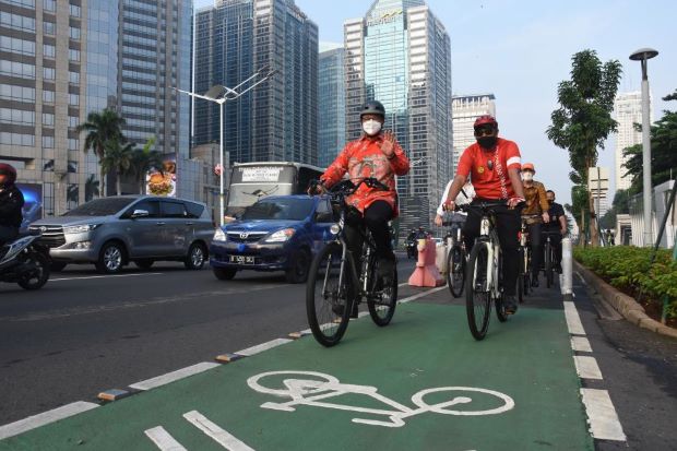 Kampanyekan Bersepeda, Anies Usul Tempat Parkir Khusus hingga Insentif Pesepeda