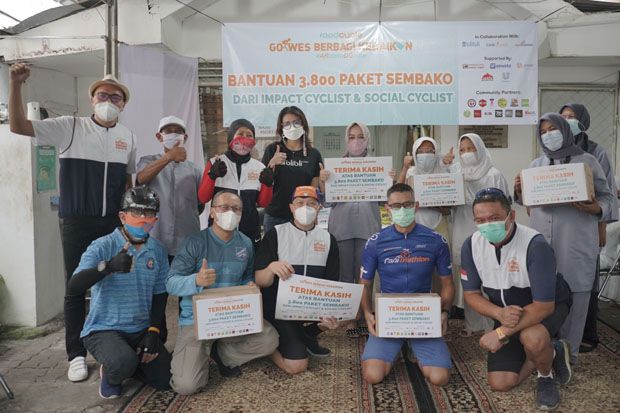 Gandeng 323 Pesepeda, FoodCycle Indonesia Salurkan 12.000 Paket Sembako