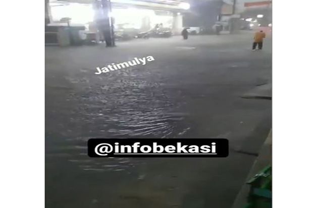 Dua Perumahan di Bekasi Dikepung Banjir