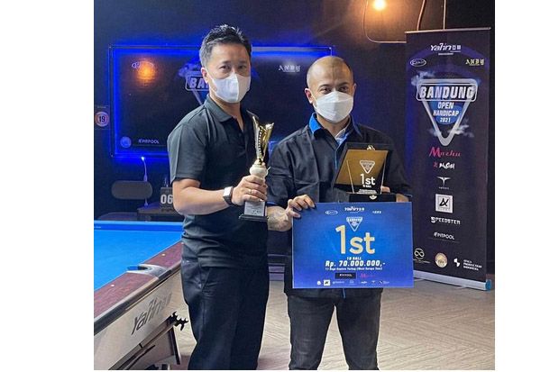 Rizky dan Bobby Meraih Gelar Juara Turnamen Biliar Open Handicap 2021 Bandung