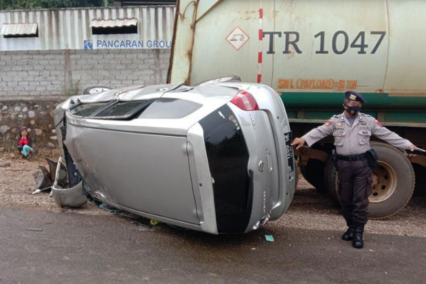 Kecelakaan Tunggal di Wasuponda, Sopir Mobil Selamat