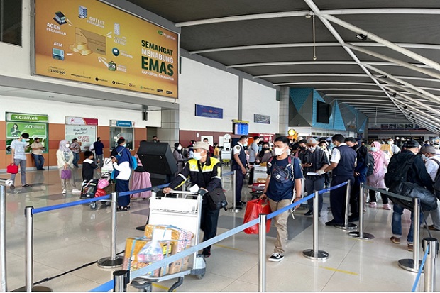 20 TKA China Tiba di Bandara Sultan Hasanuddin saat PPKM Darurat Ini Faktanya