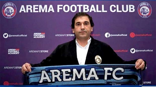 Pelatih Arema FC Cerita Pengalaman Lockdown 15 Hari di Portugal