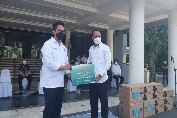 Kadin Surabaya Donasi Ribuan APD hingga Paket Isolasi Mandiri