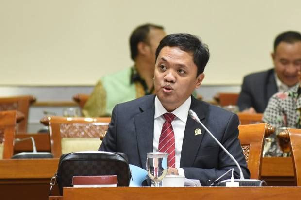 Legislator Gerindra Minta Kemenkumham Hapus ITAS bagi TKA Selama PPKM