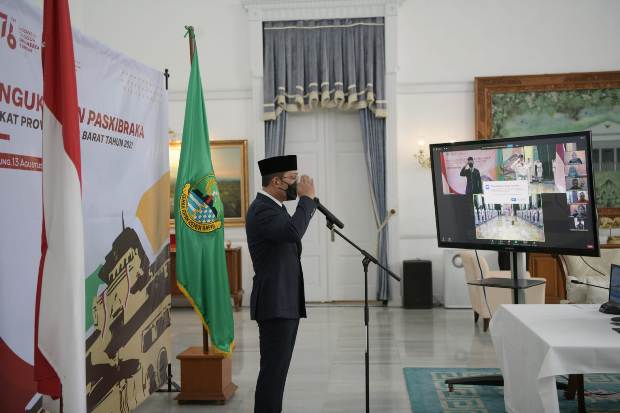 Gubernur Ridwan Kamil Kukuhkan Anggota Paskibraka Jabar 2021