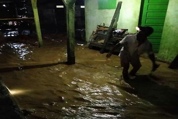 Permukiman Warga Madina Diterjang Banjir Lumpur, Posko Bencana Mulai Didirikan