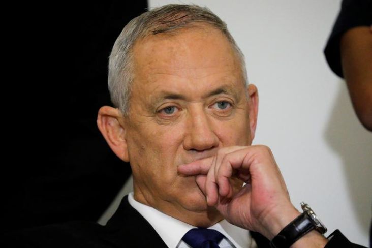 Perdana Menteri Israel Hukum Menhan karena Bertemu Presiden Palestina