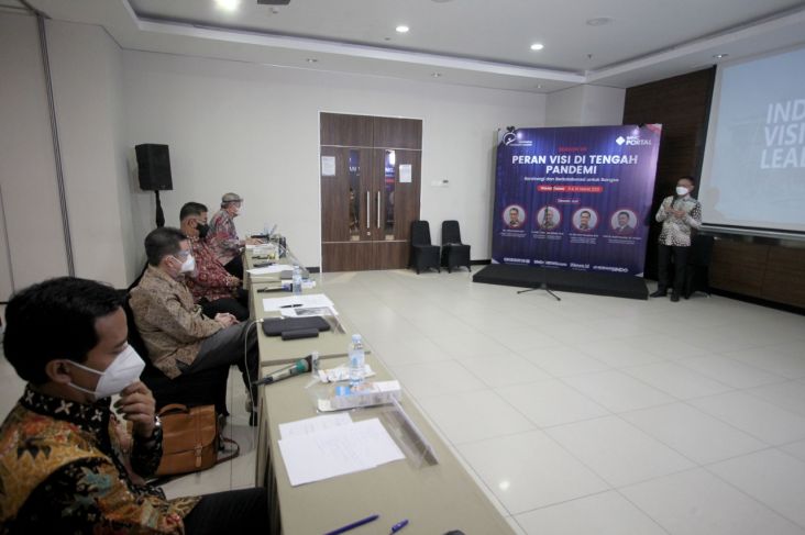 Indonesia Visionary Leader, Strategi Jitu Visi 15 Kepala Daerah Bangkit dari Pandemi Covid-19