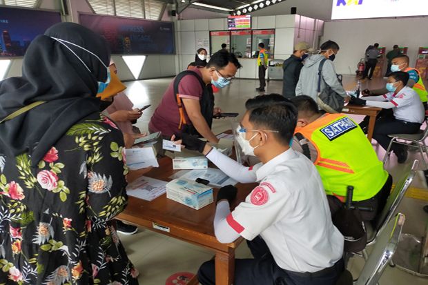 Begini Suasana Hari Pertama Syarat Wajib Vaksin di Stasiun Bogor