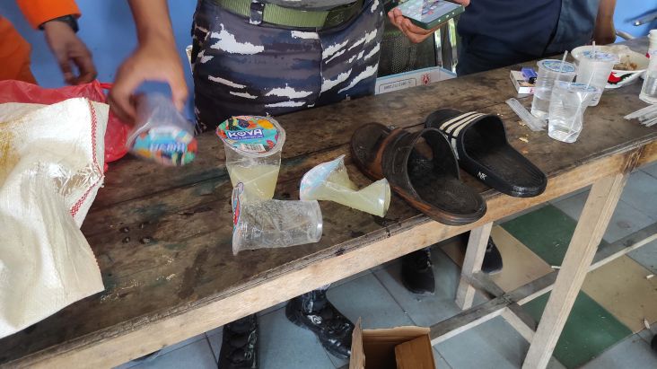 Tim SAR Temukan Sandal ABK KMP Musi 1 yang Hilang di Perairan Tanjung Kalian