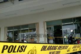 Bobol Minimarket di Bekasi, Pencuri Ini Cuma Ambil Celana Dalam dan Rokok