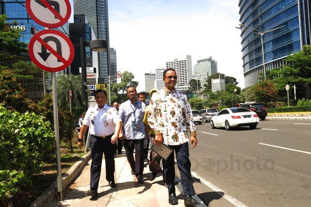Anies Siap Tata Jalur Pedestrian di Perumahan Sebagus Jalan Sudirman-Thamrin