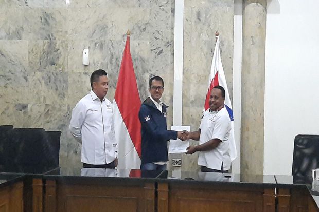 DPP Partai Perindo Serahkan SK Kepengurusan DPW Perindo Papua Barat
