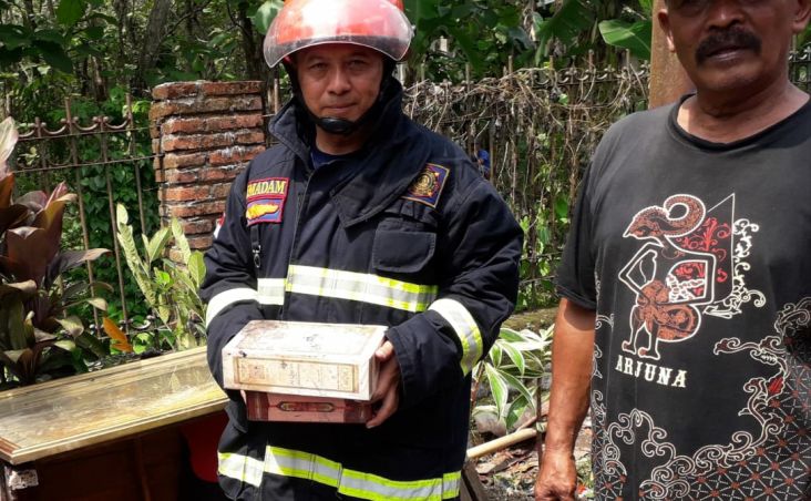 Rumah Produksi Rokok di Malang Terbakar Hebat, 2 Kitab Alquran Masih Utuh